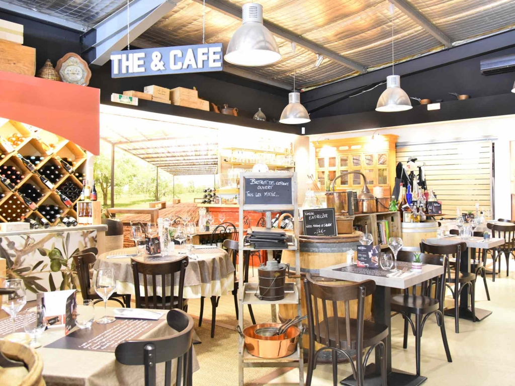 La salle du Bistrot des Copains